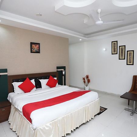 Super Capital O Levanti Near Aravali Biodiversity Park Gurgaon Exterior photo